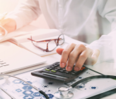 《政府工作报告》关键词：促进创新、扩大集采、医保改革、平台反垄断